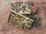 Schafk&auml;se handgesch&ouml;pft Kr&auml;uter ca. 120g