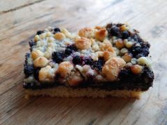 Dinkel Mohnkuchen mit Blaubeeren vegan